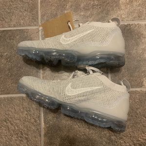 Nike Air Vapormax 2021 Flyknit White DJ9975-001 Womens